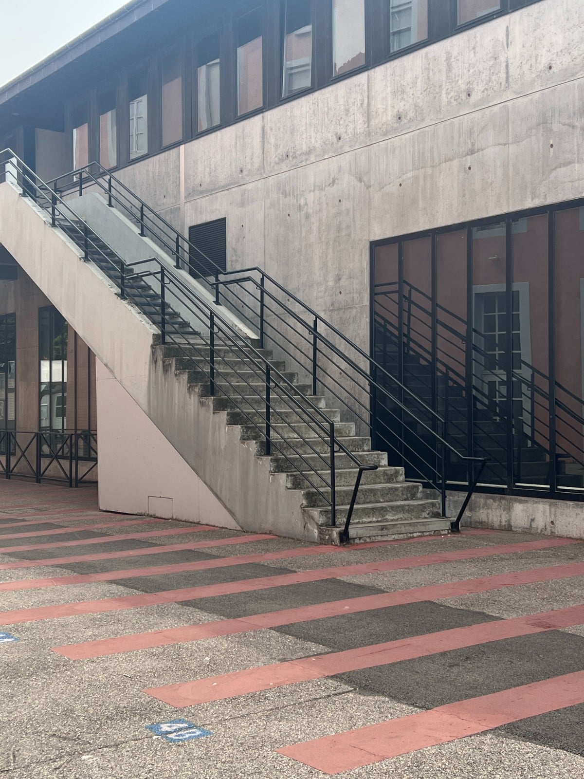 Rénovation de la Cité Scolaire Stendhal - vue architecturale à Grenoble