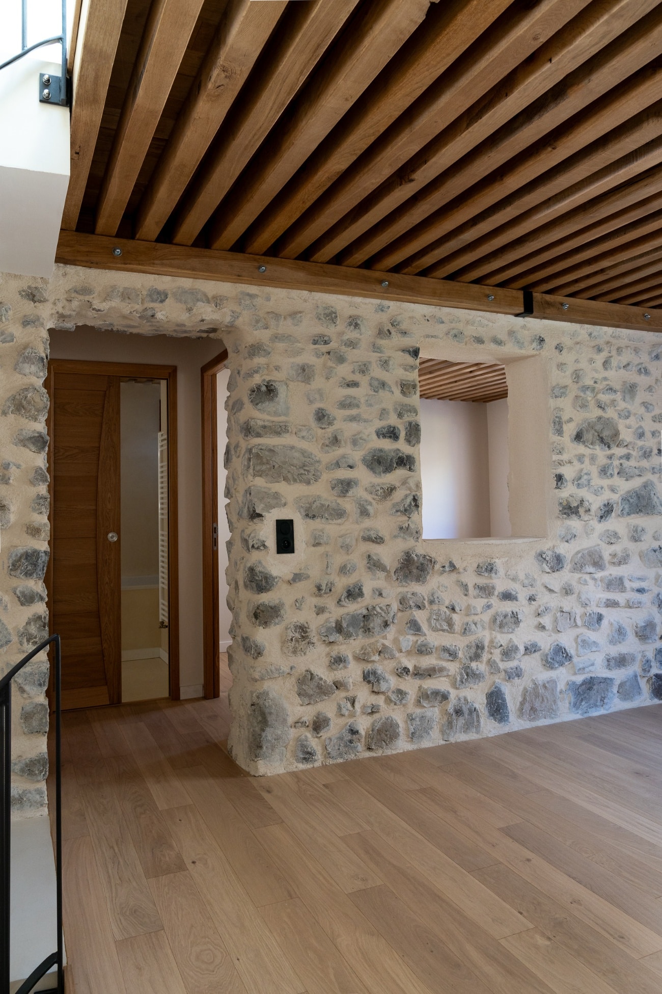 Espace conçu par un architecte à Meylan - Maison de ville rénovée haut de gamme